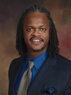 Dr. Curtis Williams II  headshot IMG_20220107_233239_946.png